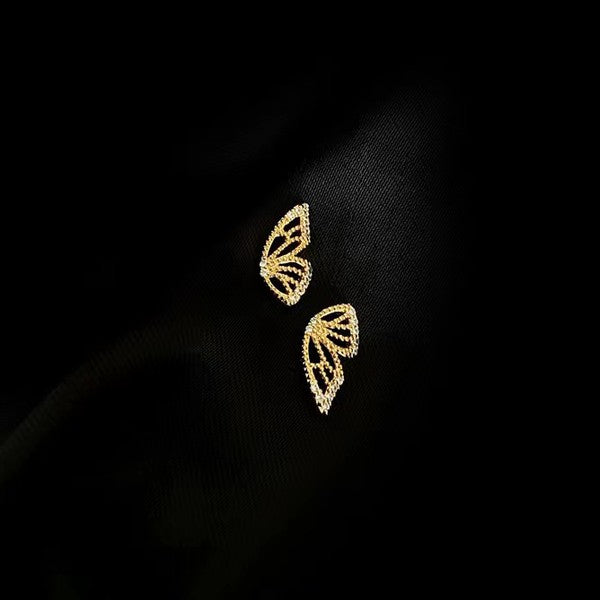14K Gold Hollow Butterfly Earring
